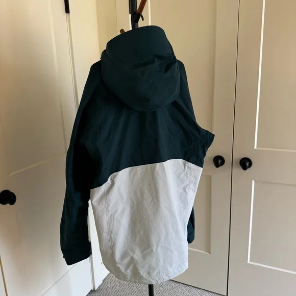 Burton Men's [ak] Velocity GORE-TEX Anorak 2025 - Size XL - Picture 9 of 13